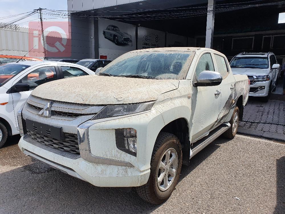 میتسوبیشی L200